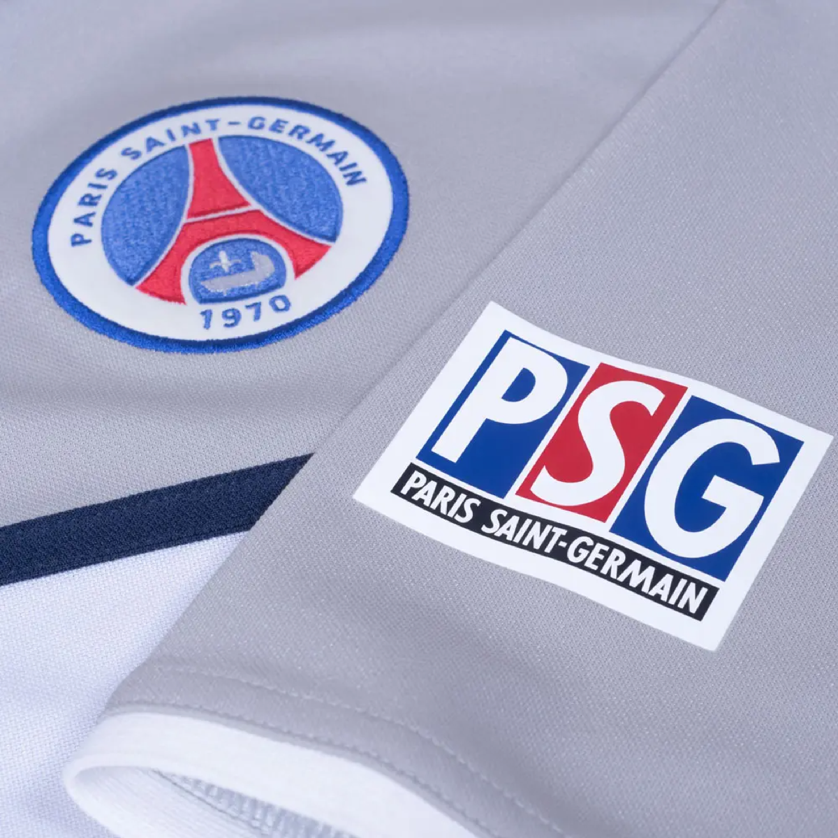 2000-01 Paris Saint-Germain FC Away Kit
