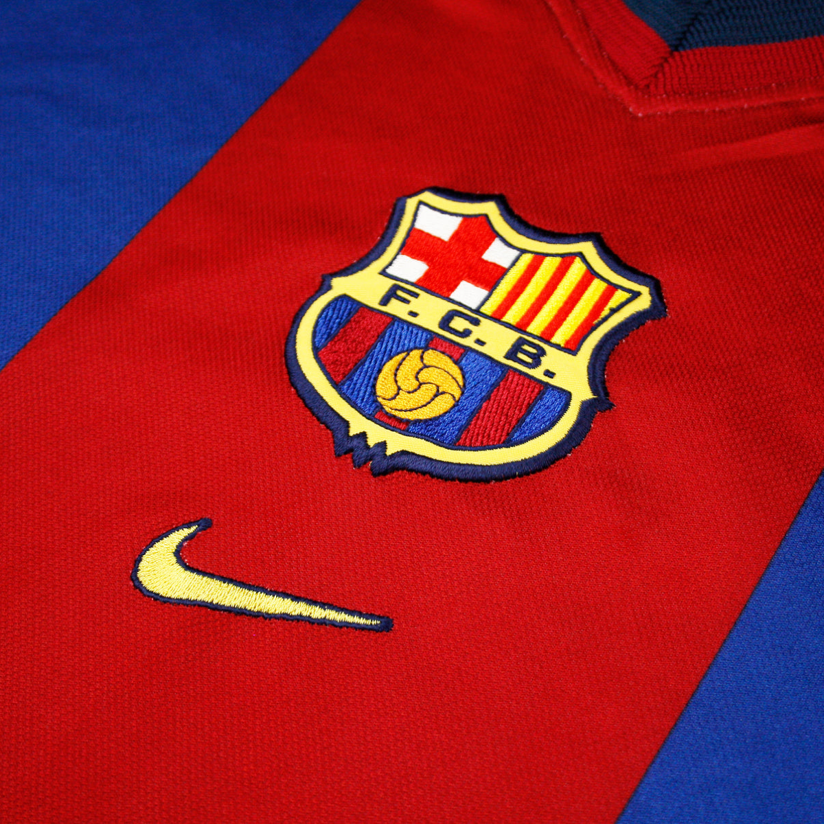 1998-99 FC Barcelona Home Kit