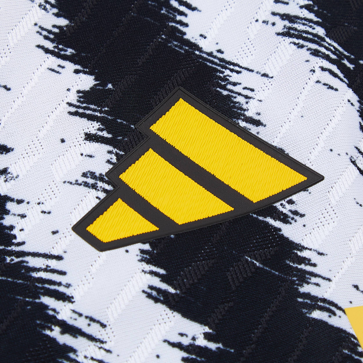 2023-24 Juventus FC Home Kit