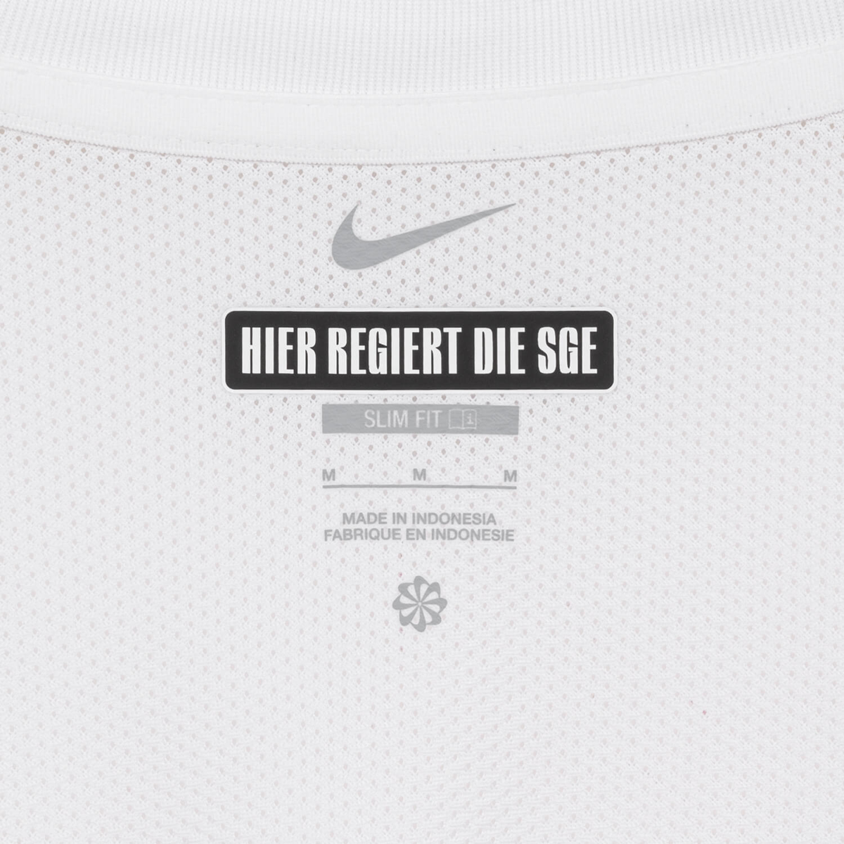 2024-25 Eintracht Frankfurt Home Kit