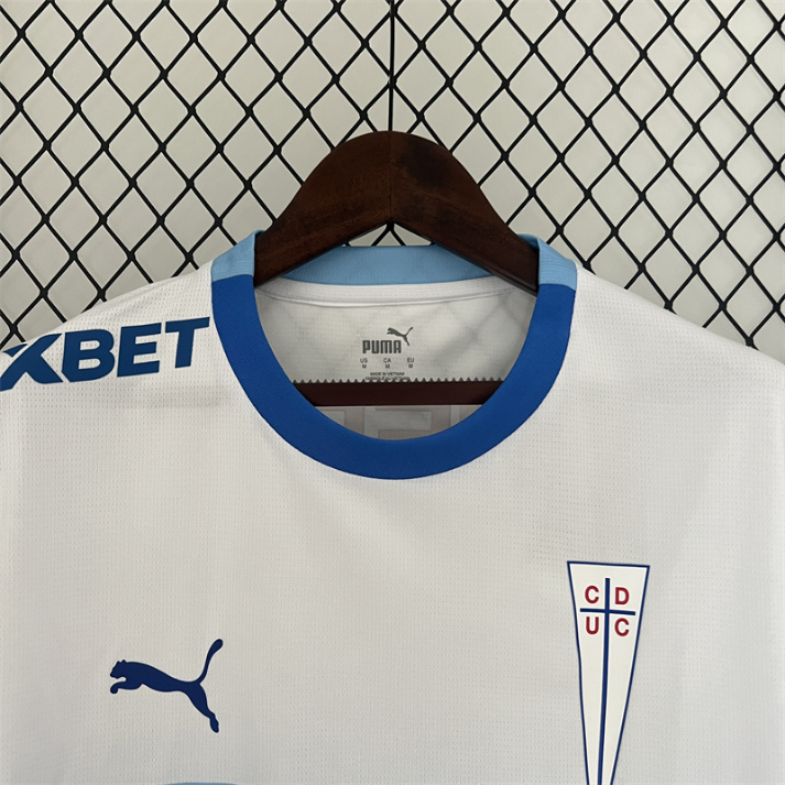 2024-25 Club Universidad Católica Home Kit