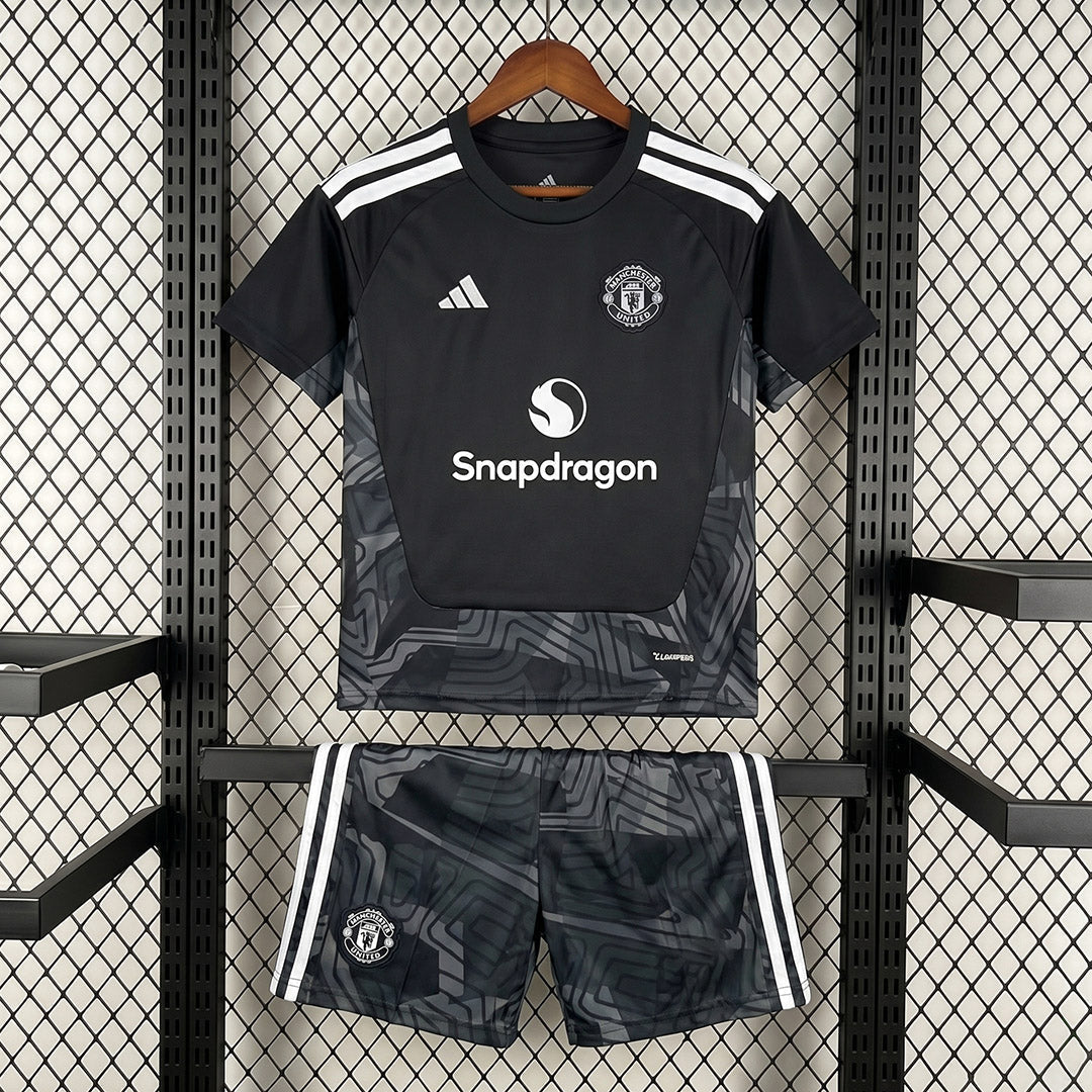 26/27 Manchester United Goalkeeper Kit Kids