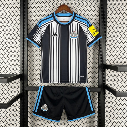 26/27 Newcastle United Home Kit Kids