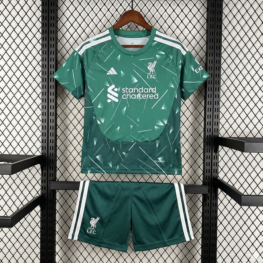 26/27 Liverpool Goalkeeper Kit Kids